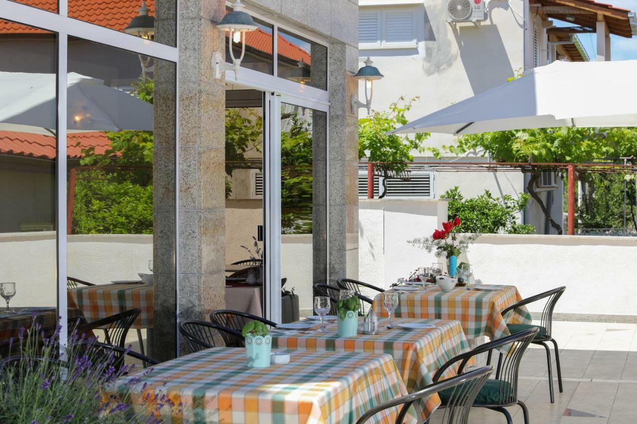 Downtown Private Rooms Mandic سوبيتار المظهر الخارجي الصورة